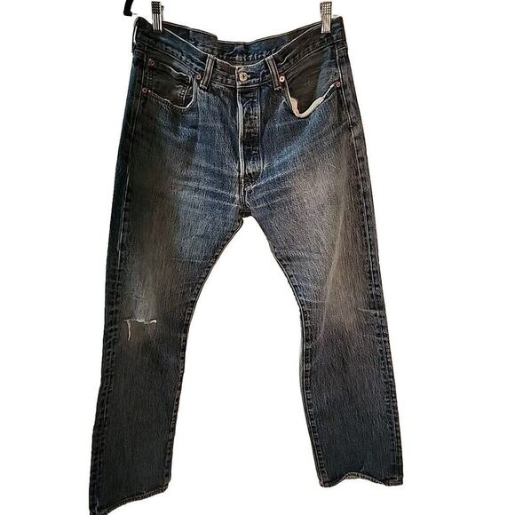 Levis 501 Jeans Mens 34x32 Blue Medium Wash Straight Leg Button Fly Modern - Picture 1 of 6